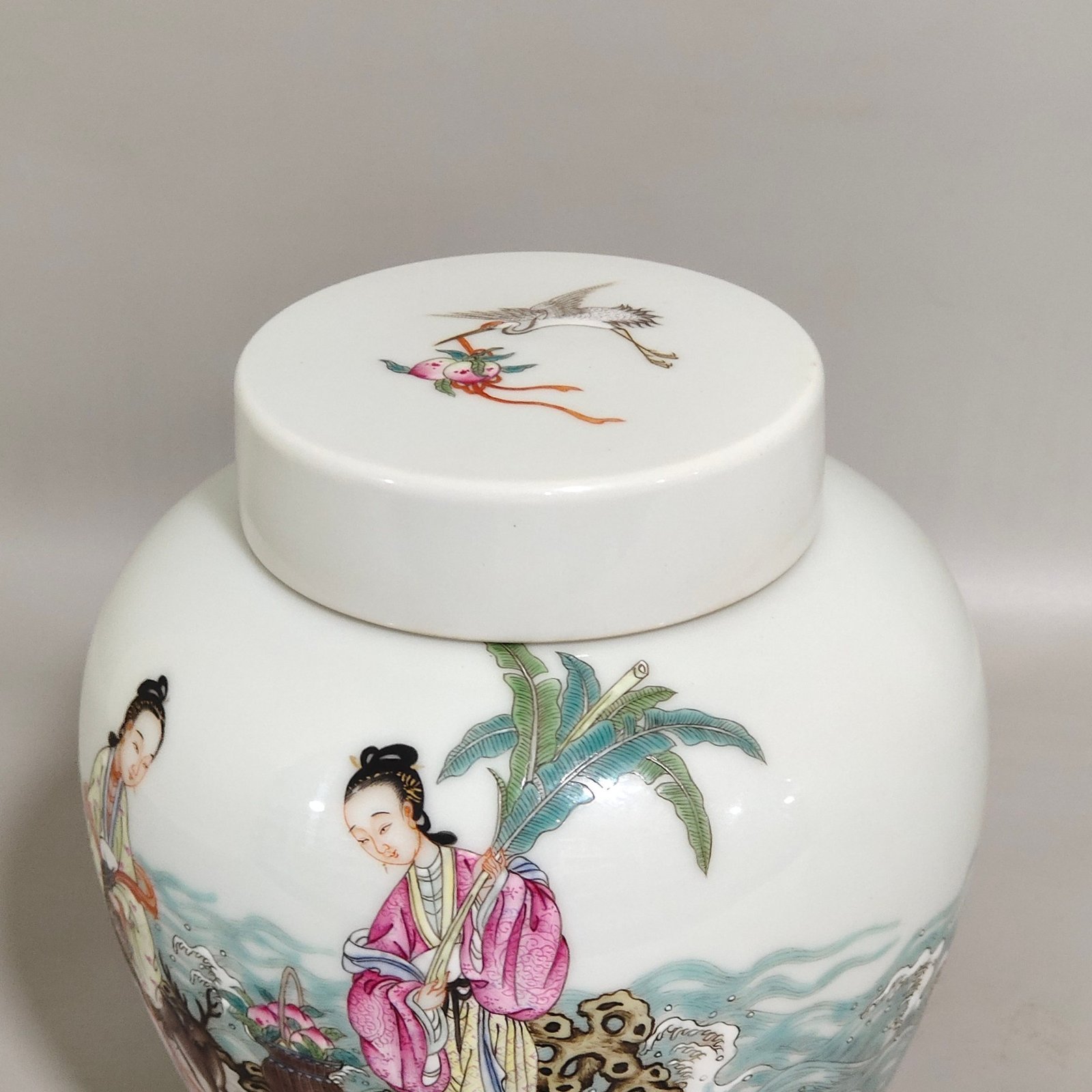 Qing Dynasty Qianlong mushroom longevity tea jar