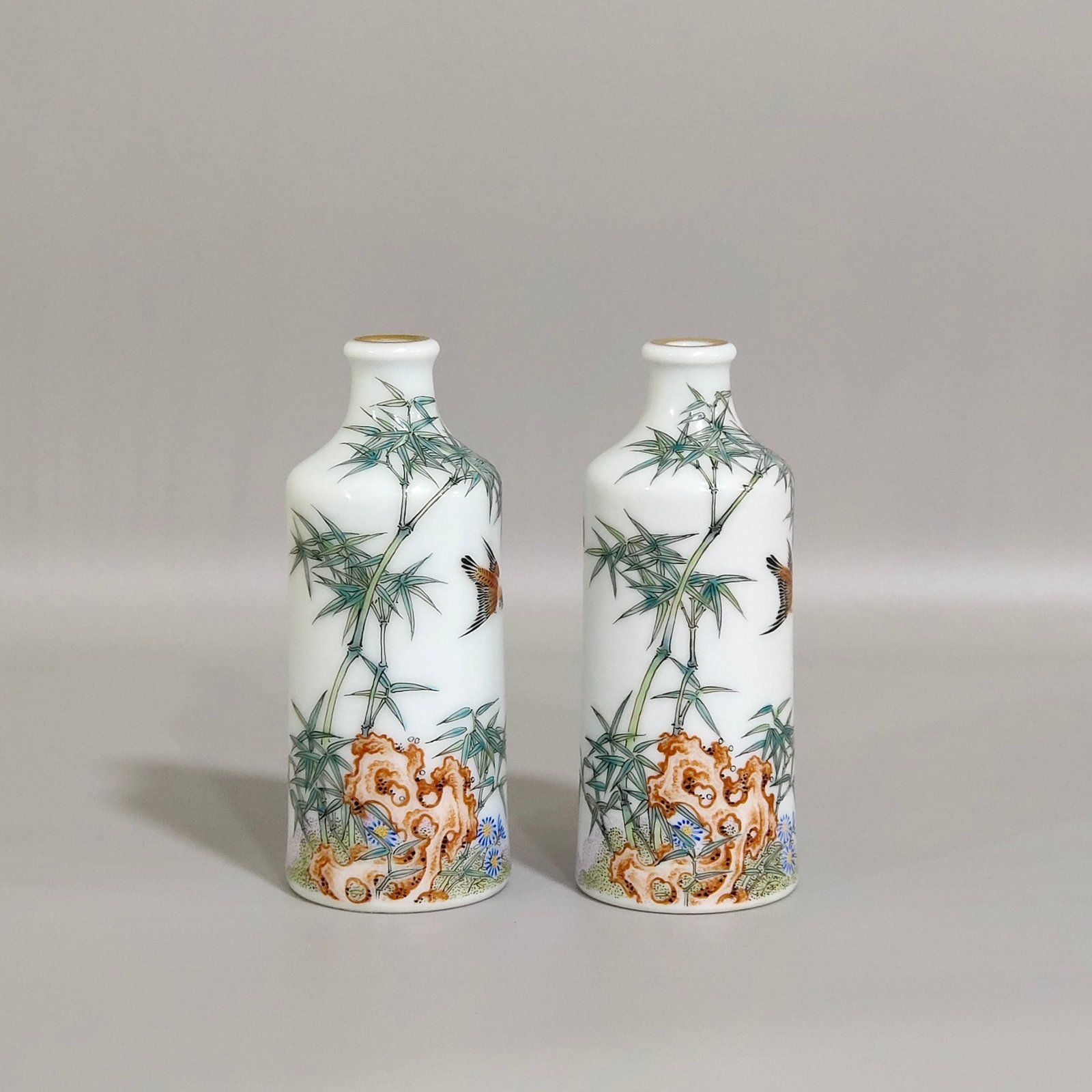 Qing Dynasty Qianlong sparrow bamboo snuff bottle