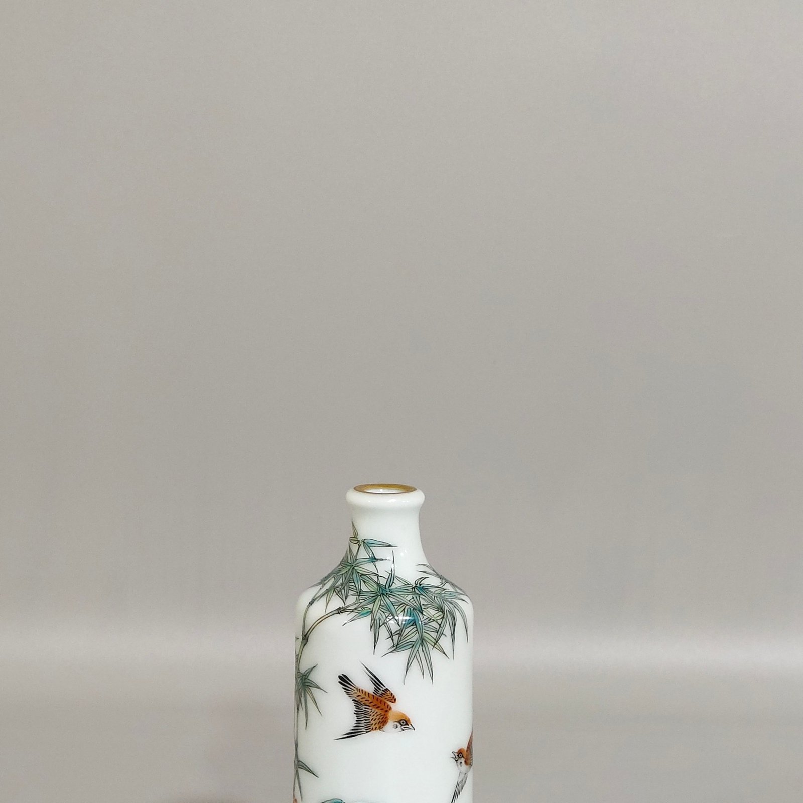 Qing Dynasty Qianlong sparrow bamboo snuff bottle