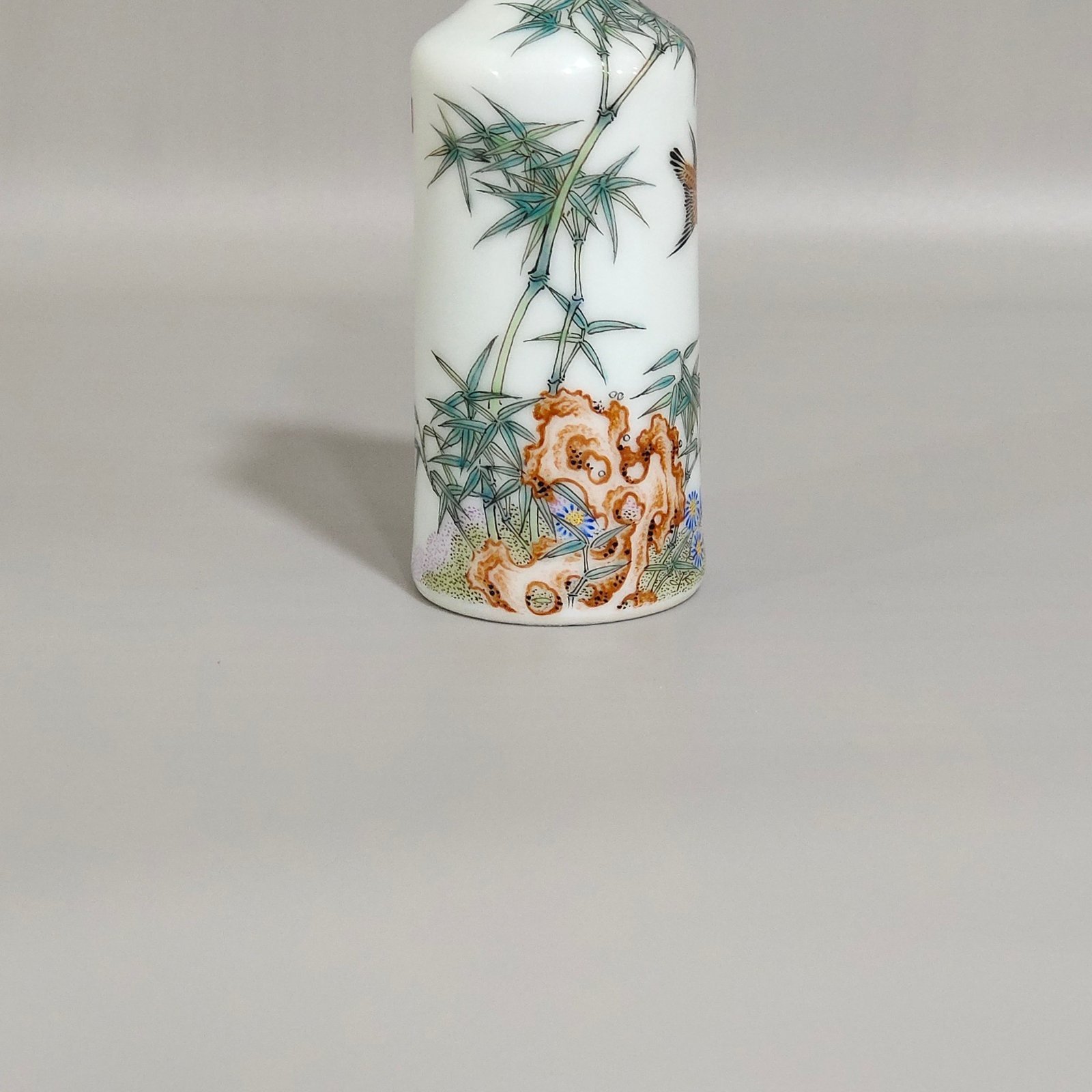 Qing Dynasty Qianlong sparrow bamboo snuff bottle