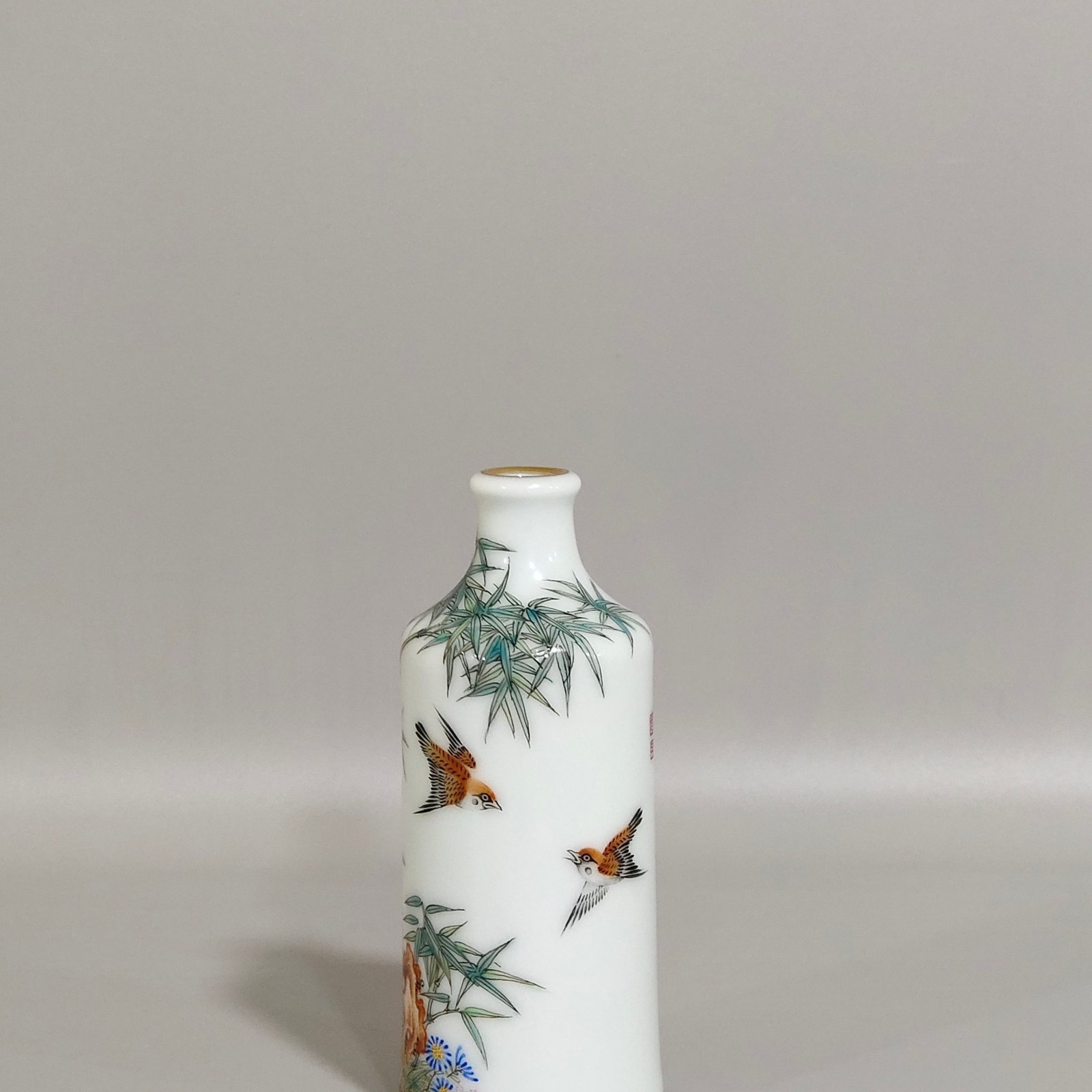 Qing Dynasty Qianlong sparrow bamboo snuff bottle