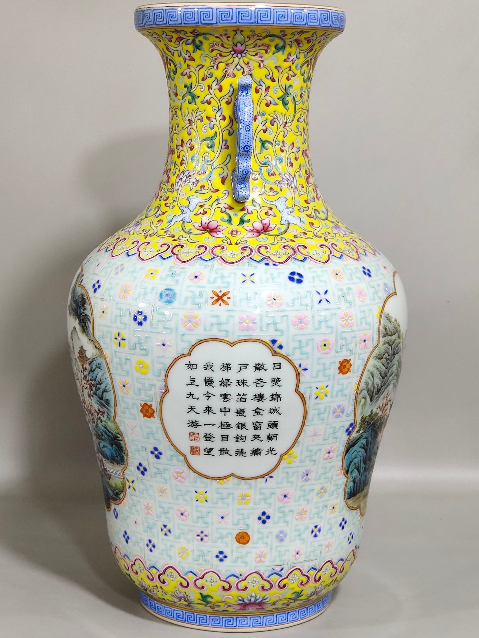 Qing Dynasty Qianlong a window-opening amphorae with landscape and poems