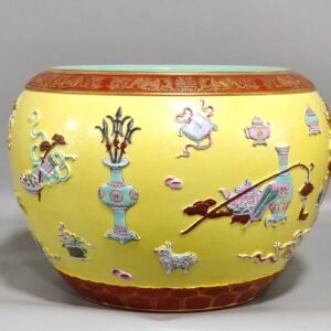Qing Dynasty Qianlong yellow glaze embossed eight-treasure pattern pen seal