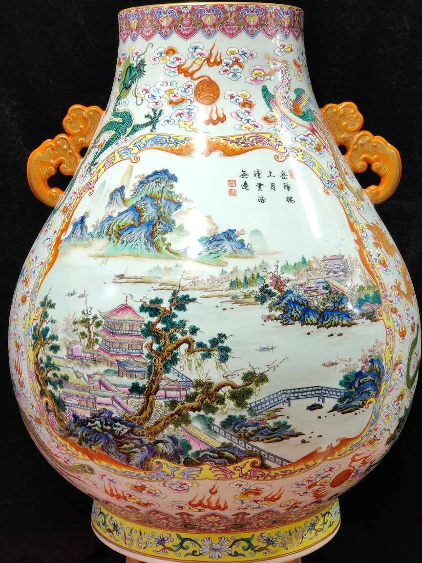 Qing Dynasty Yongzheng Tower with dragon phoenix and auspicious clouds Stork Tower