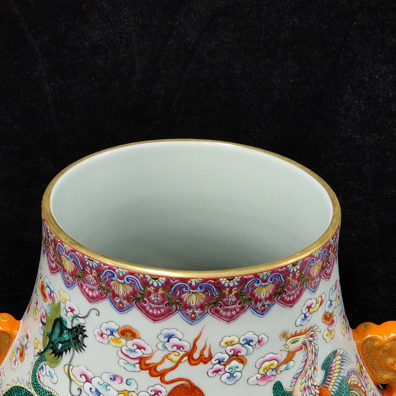 Qing Dynasty Yongzheng Tower with dragon phoenix and auspicious clouds Stork Tower