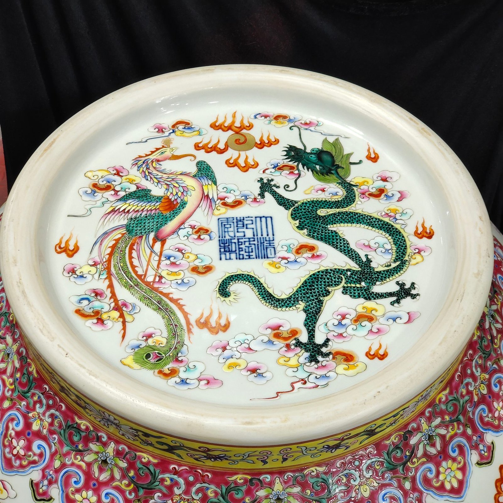 Qing Dynasty Yongzheng Tower with dragon phoenix and auspicious clouds Stork Tower