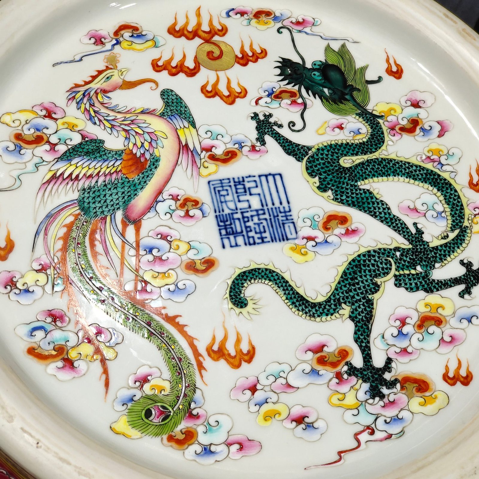 Qing Dynasty Yongzheng Tower with dragon phoenix and auspicious clouds Stork Tower