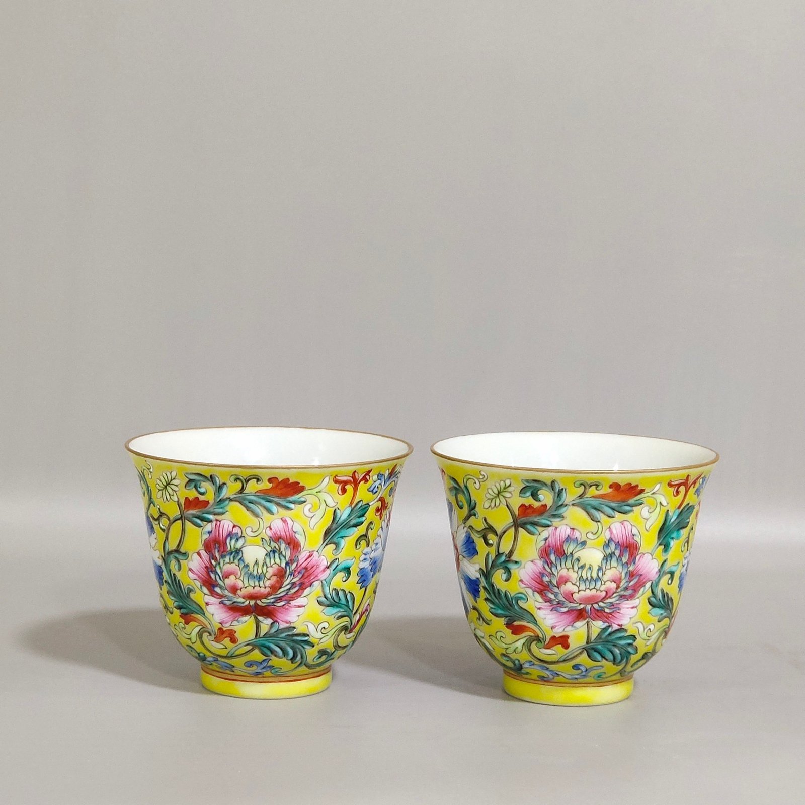 Qing Dynasty Guangxu yellow ground flower cup