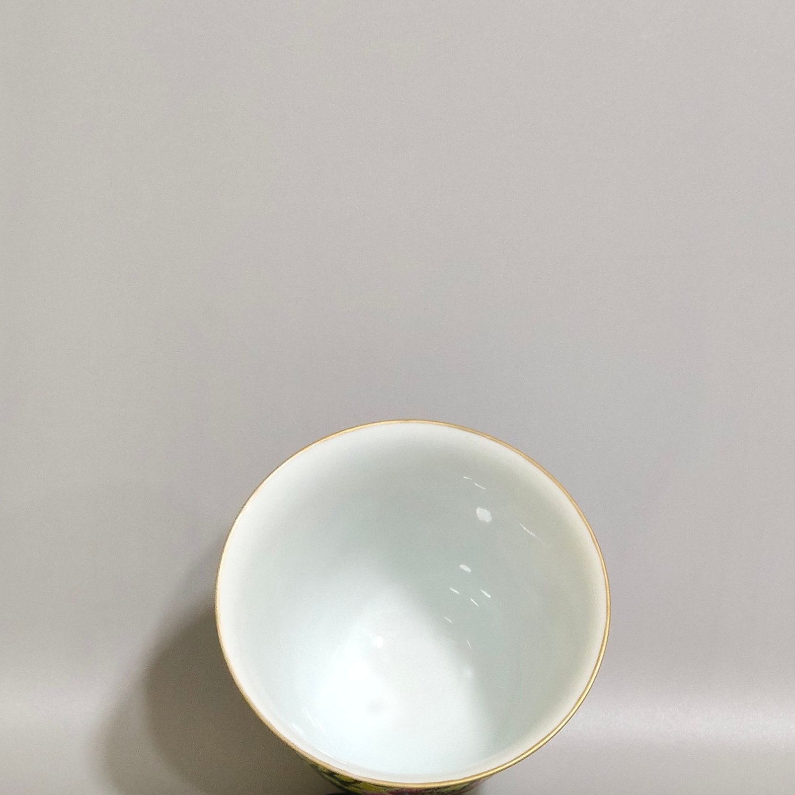 Qing Dynasty Guangxu yellow ground flower cup