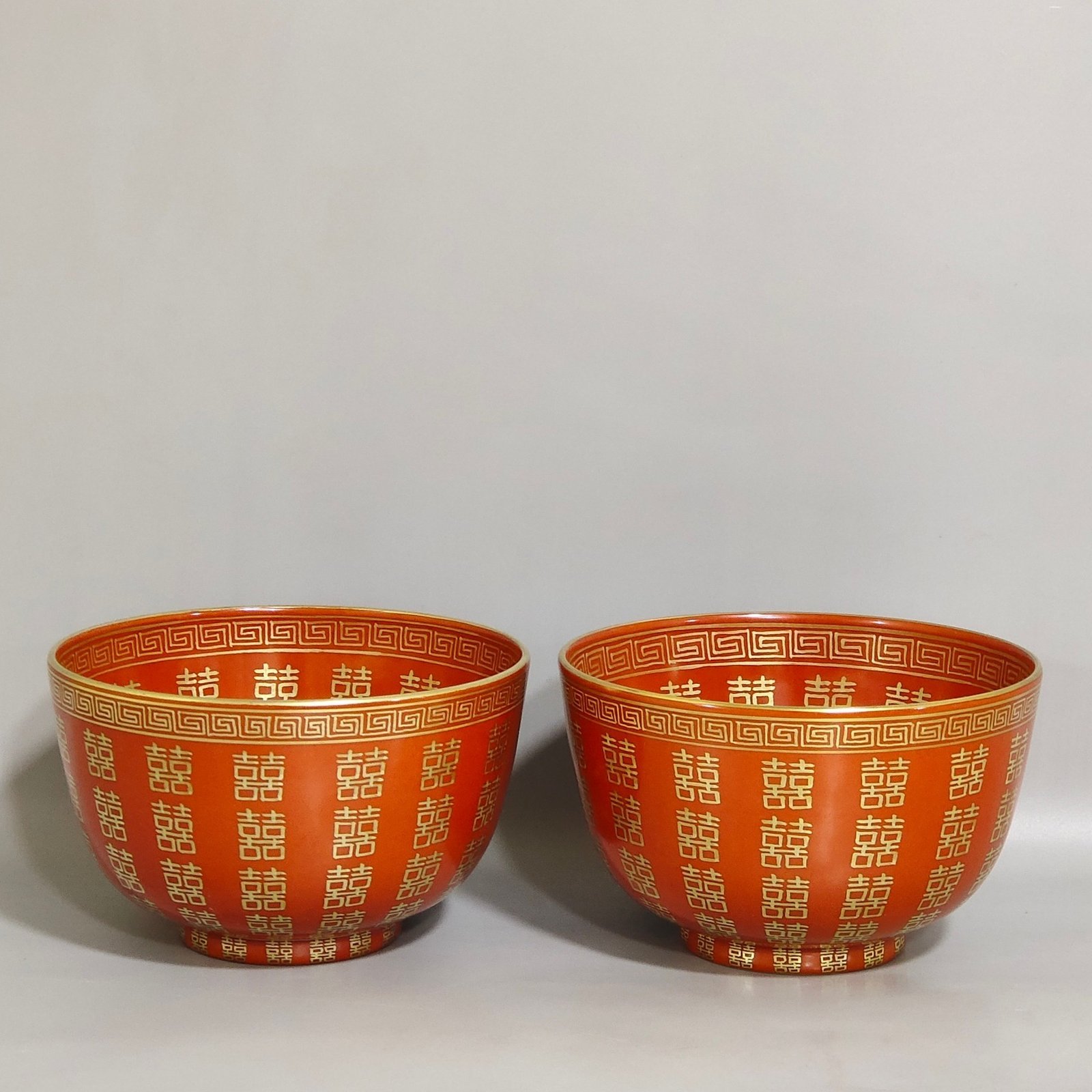 Qing Dynasty Tongzhi Yanxi Tonghe wedding porcelain coral red bowl with gold characters