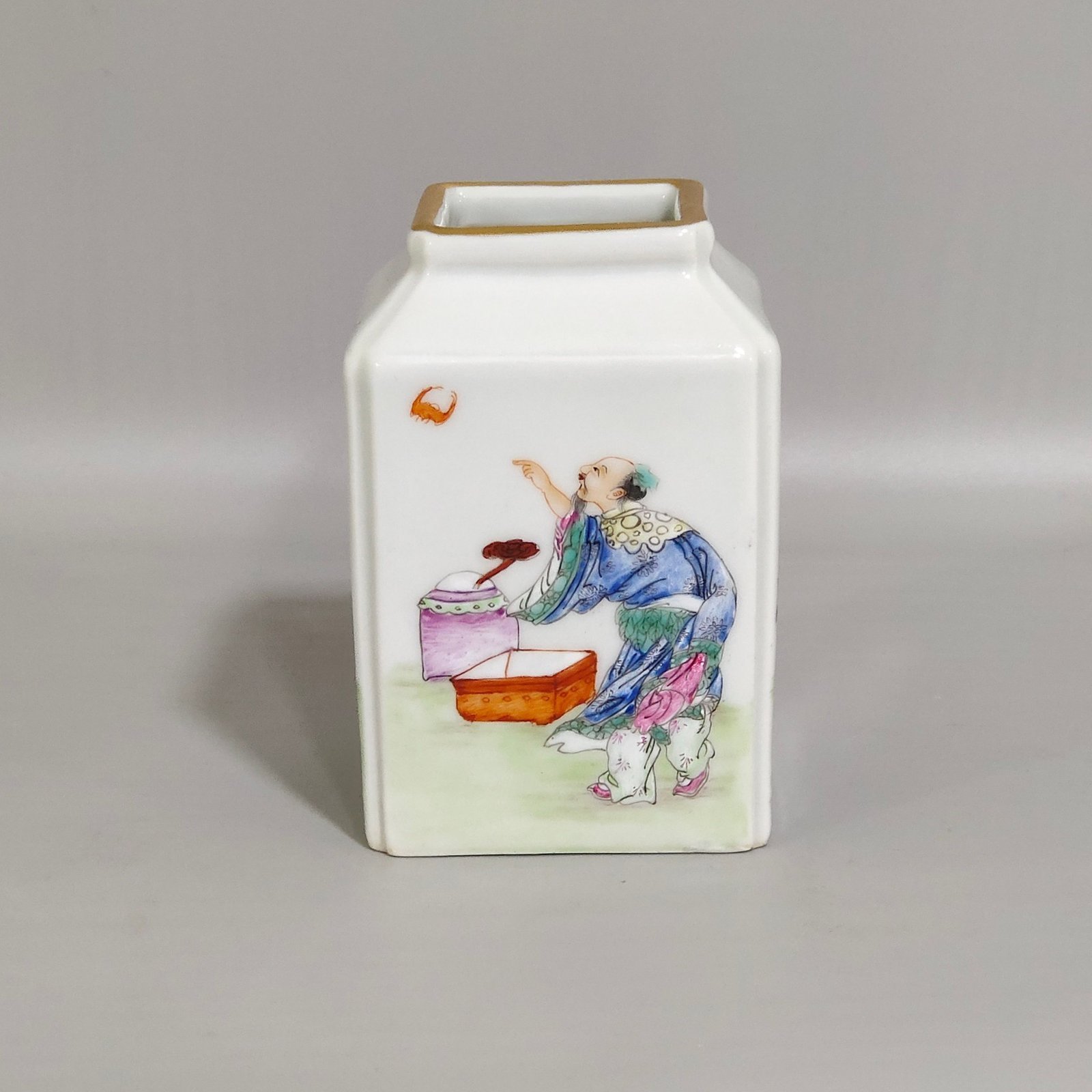 Qing Dynasty Jiaqing character story square vase