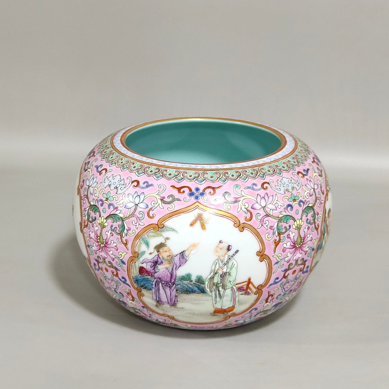 Qing Dynasty Jiaqing pink ground window character story washed