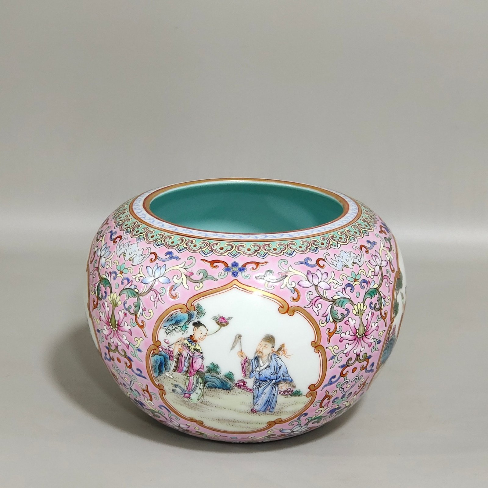 Qing Dynasty Jiaqing pink ground window character story washed
