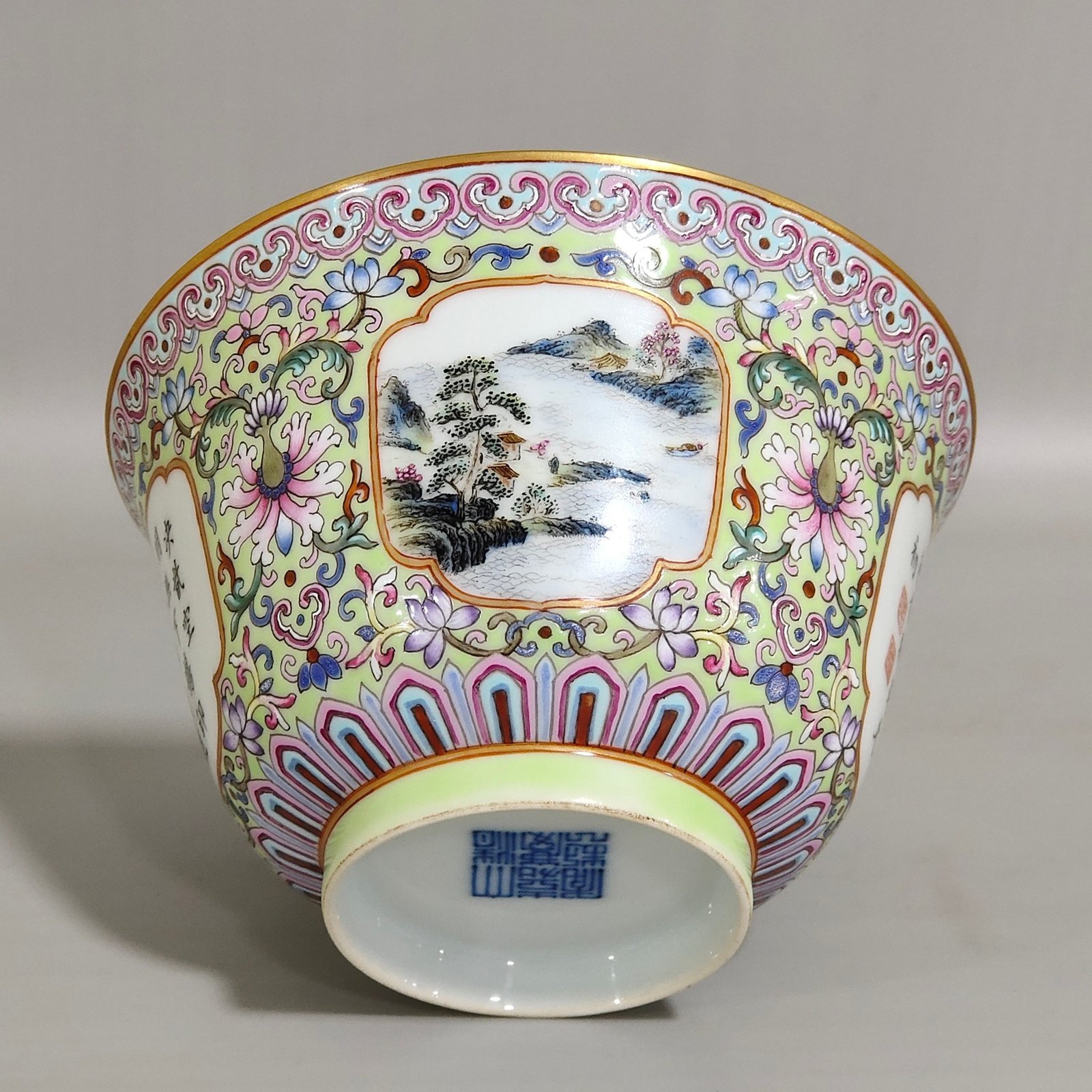Qing Dynasty Jiaqing thin green space window opening landscape poem small bowl