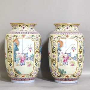 Qing Dynasty Jiaqing yellow ground window lantern vase with baby playing