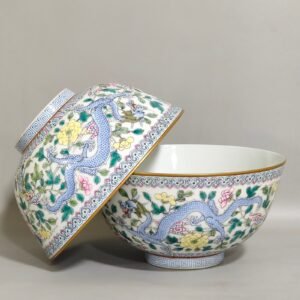 Qing Dynasty Jiaqing dragon-pierced flower bowl