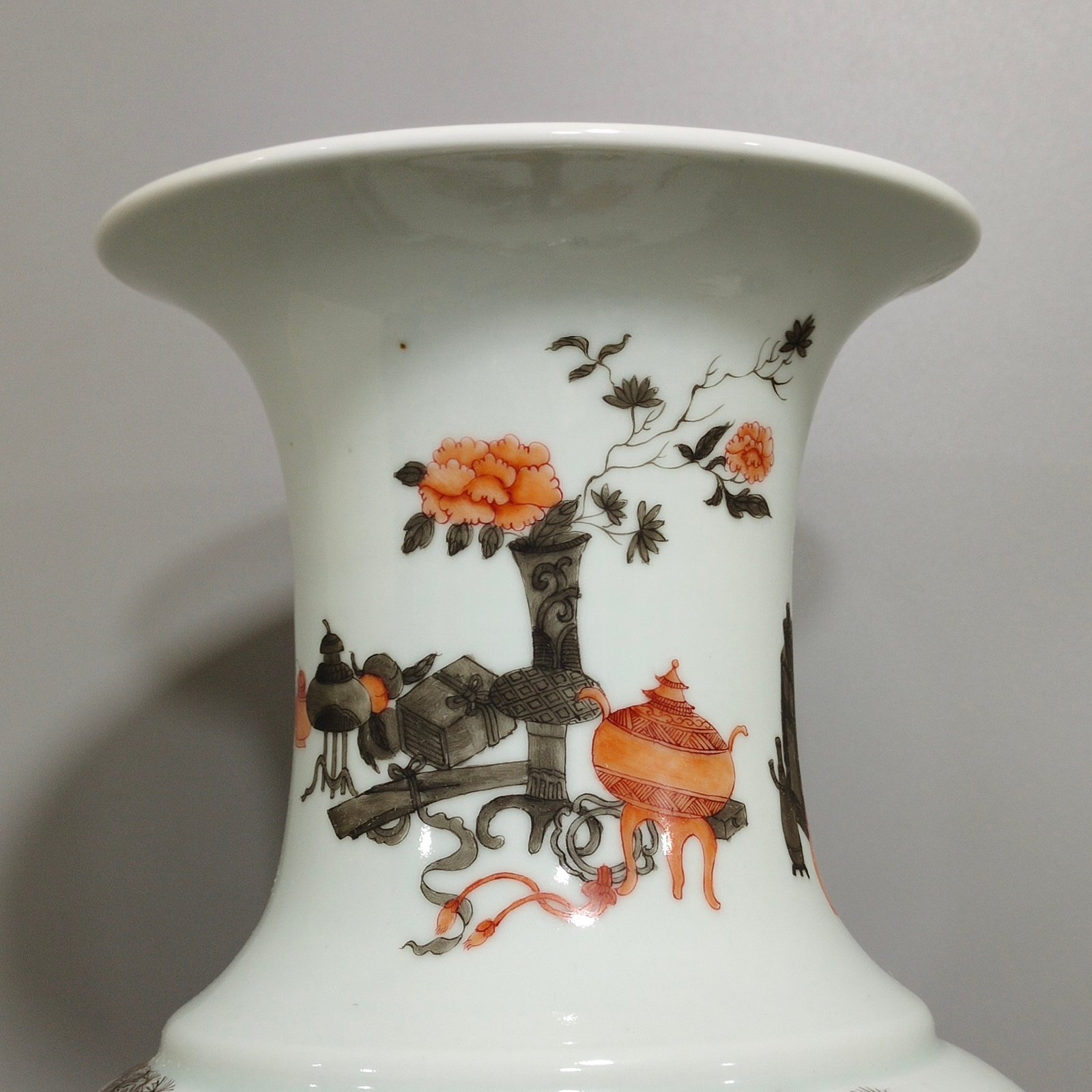 Qing Dynasty Xianfeng ink color mushroom vase