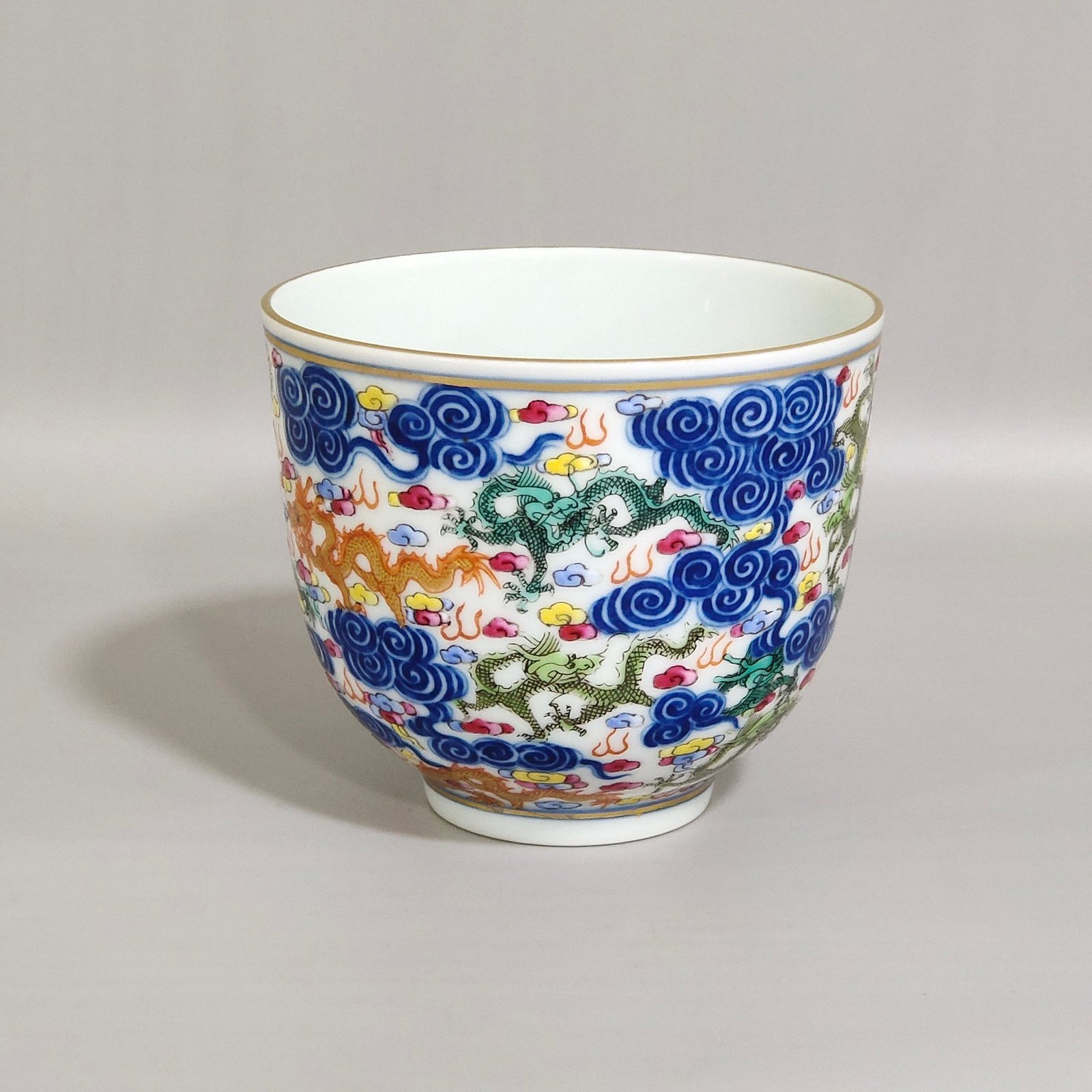 Qing Dynasty Xianfeng doucai dragon cup