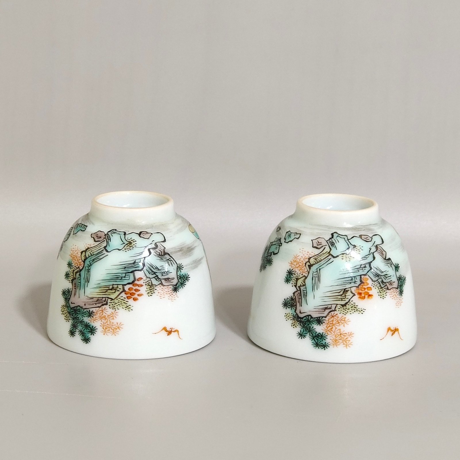 Qing Dynasty Kangxi character story cup