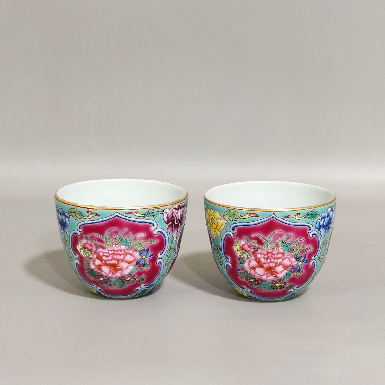 Qing Dynasty Kangxi Imperial flower cup