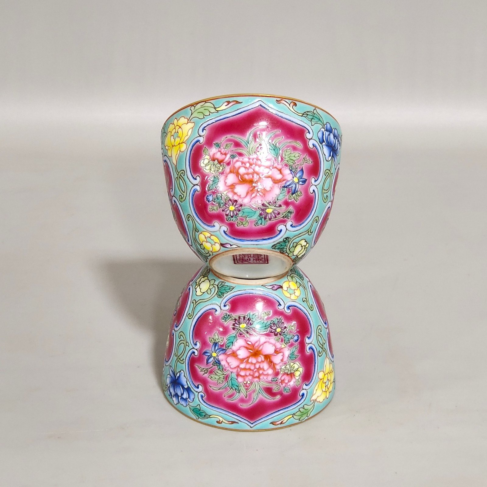 Qing Dynasty Kangxi Imperial flower cup