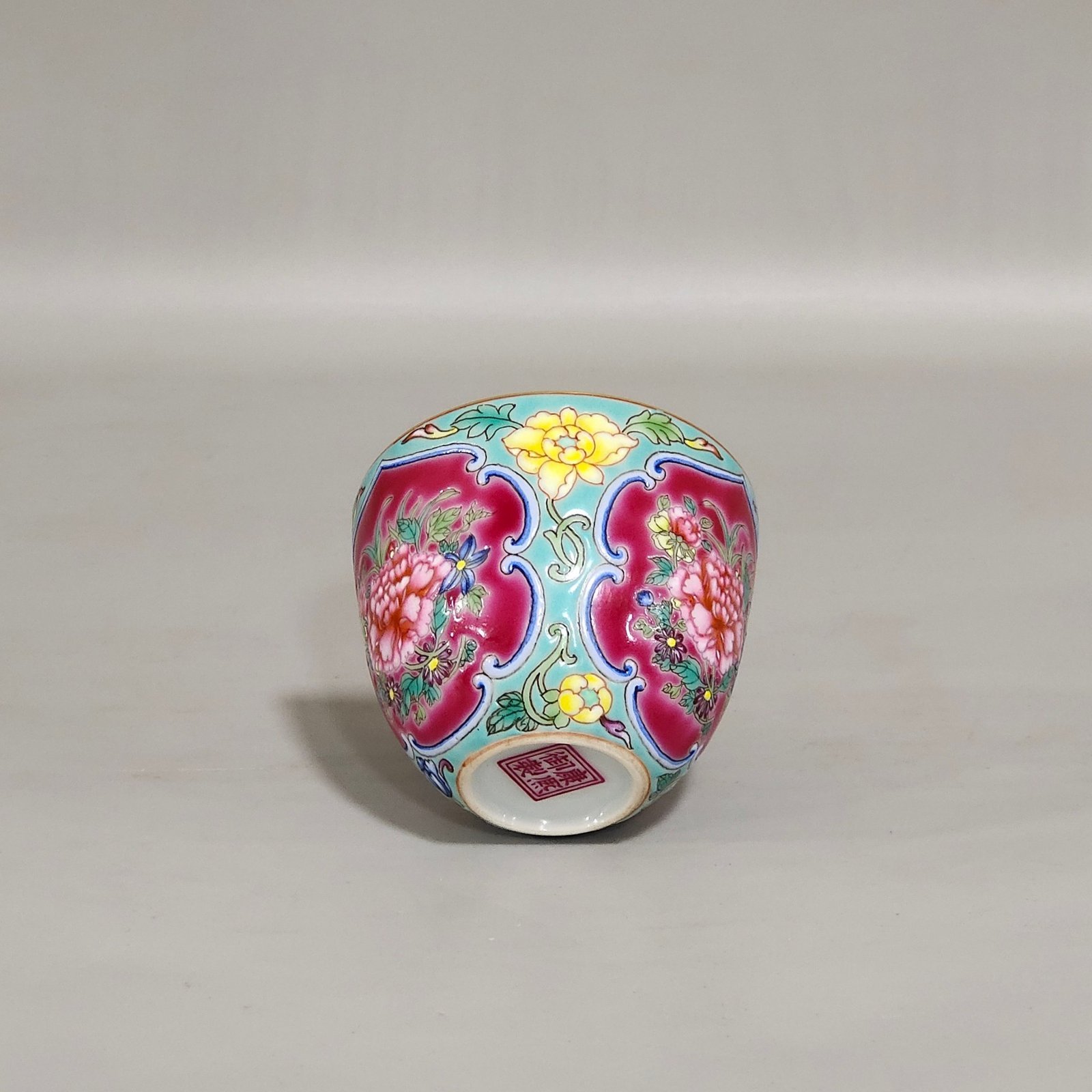 Qing Dynasty Kangxi Imperial flower cup