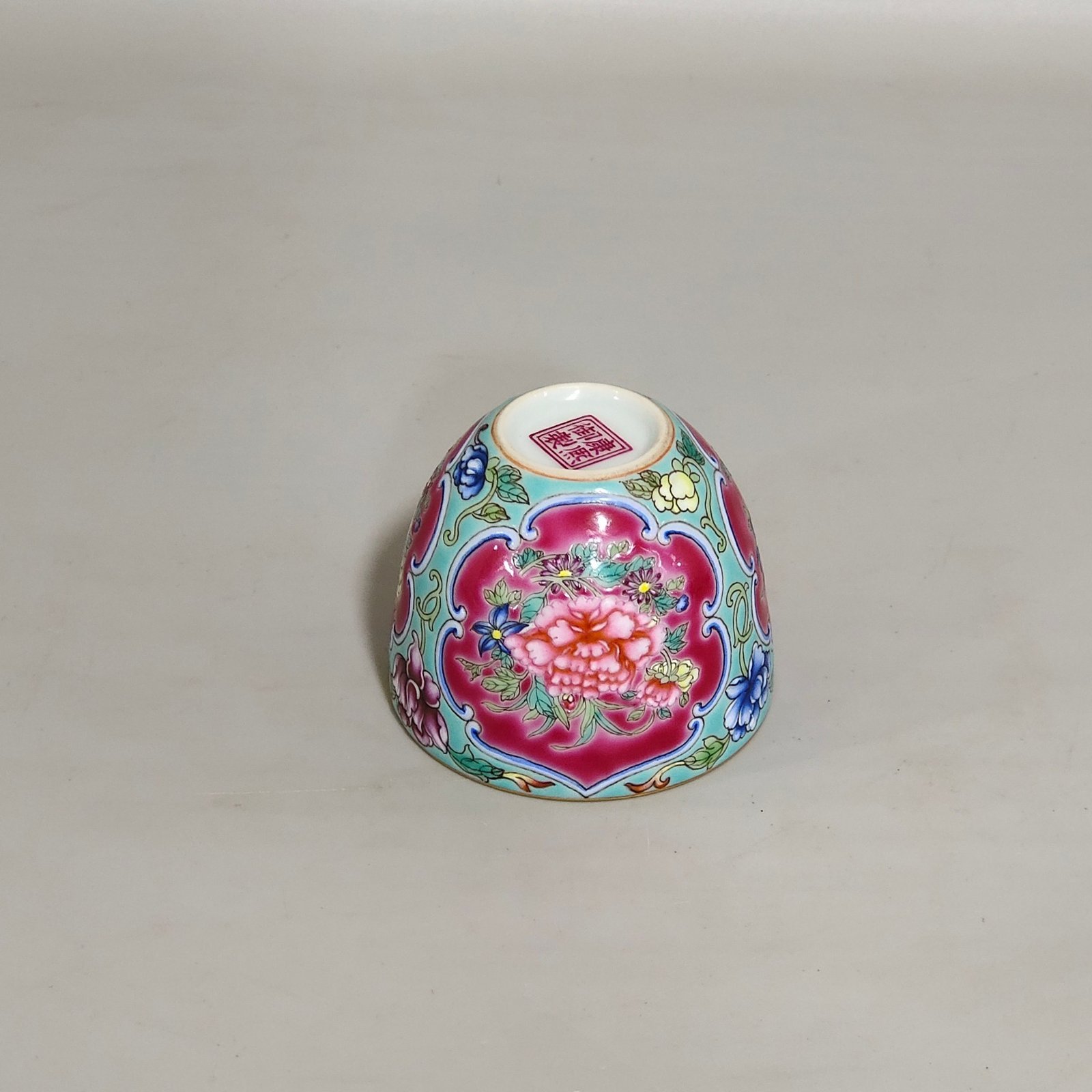 Qing Dynasty Kangxi Imperial flower cup