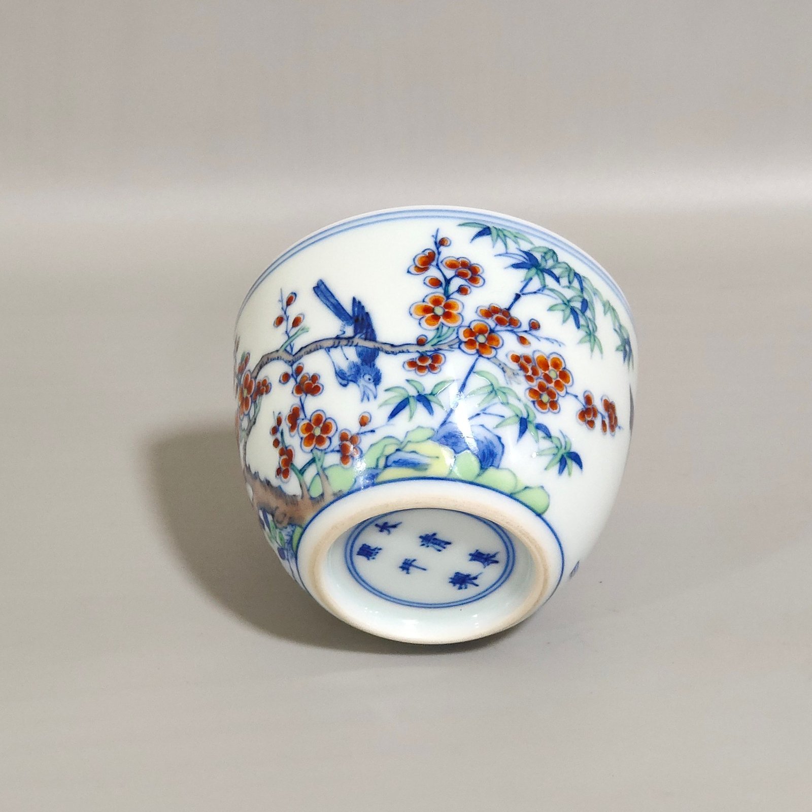 Qing Dynasty Kangxi Doucai Sixidengmei Figure lying-foot cup