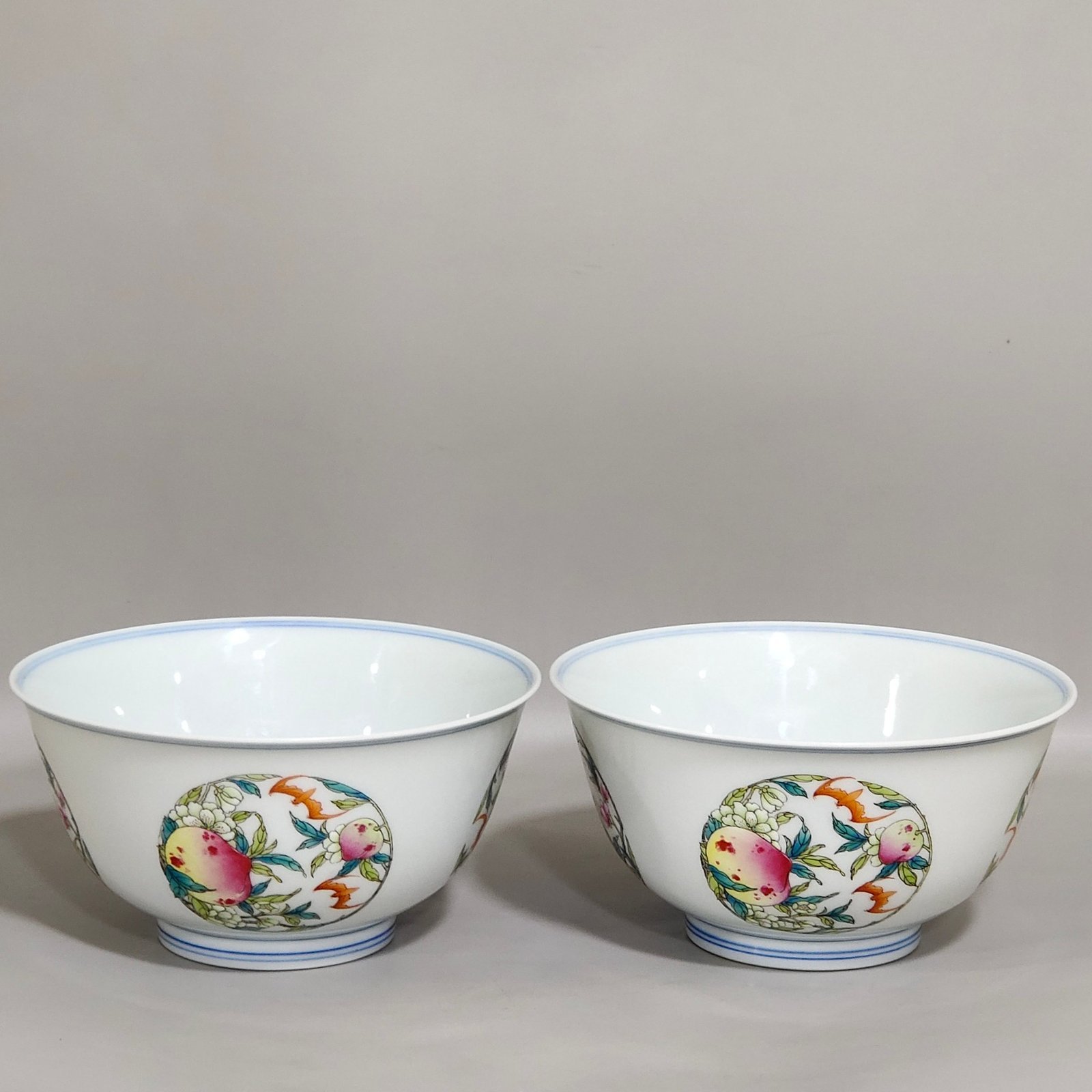 Qing Dynasty Kangxi blessing and longevity bowl with interior painting