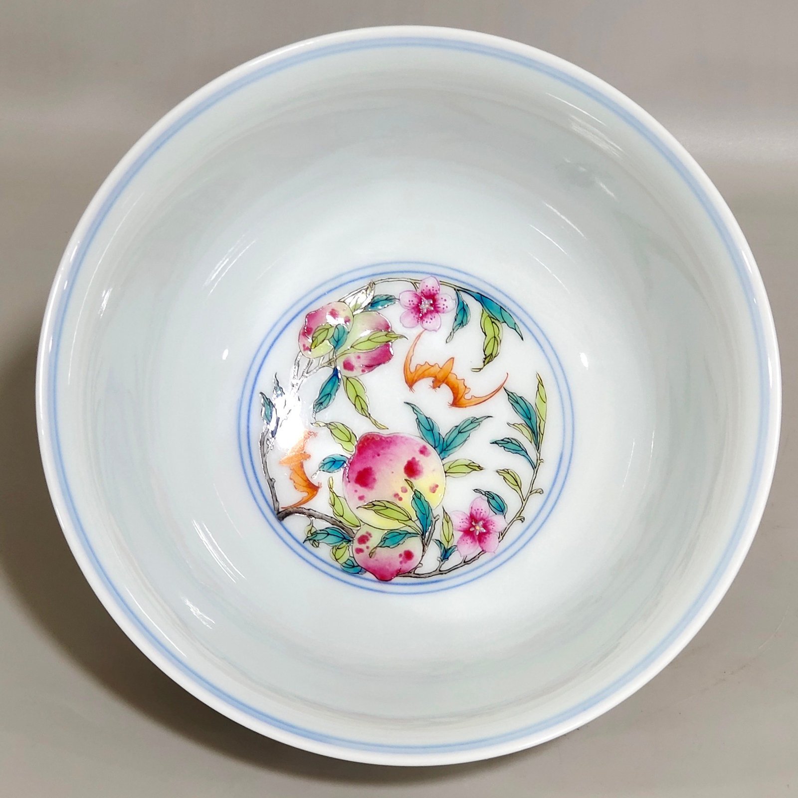 Qing Dynasty Kangxi blessing and longevity bowl with interior painting