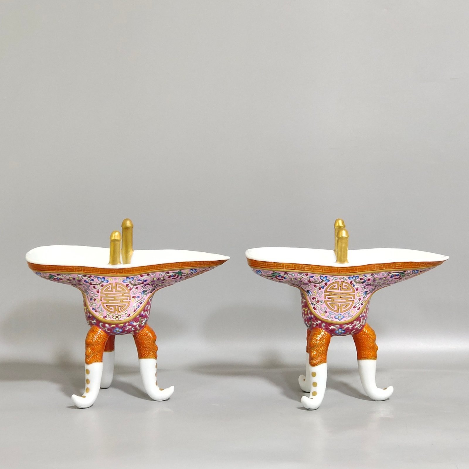 Qing Dynasty Kangxi Fendi Fushou Shuangquan Jue Cup
