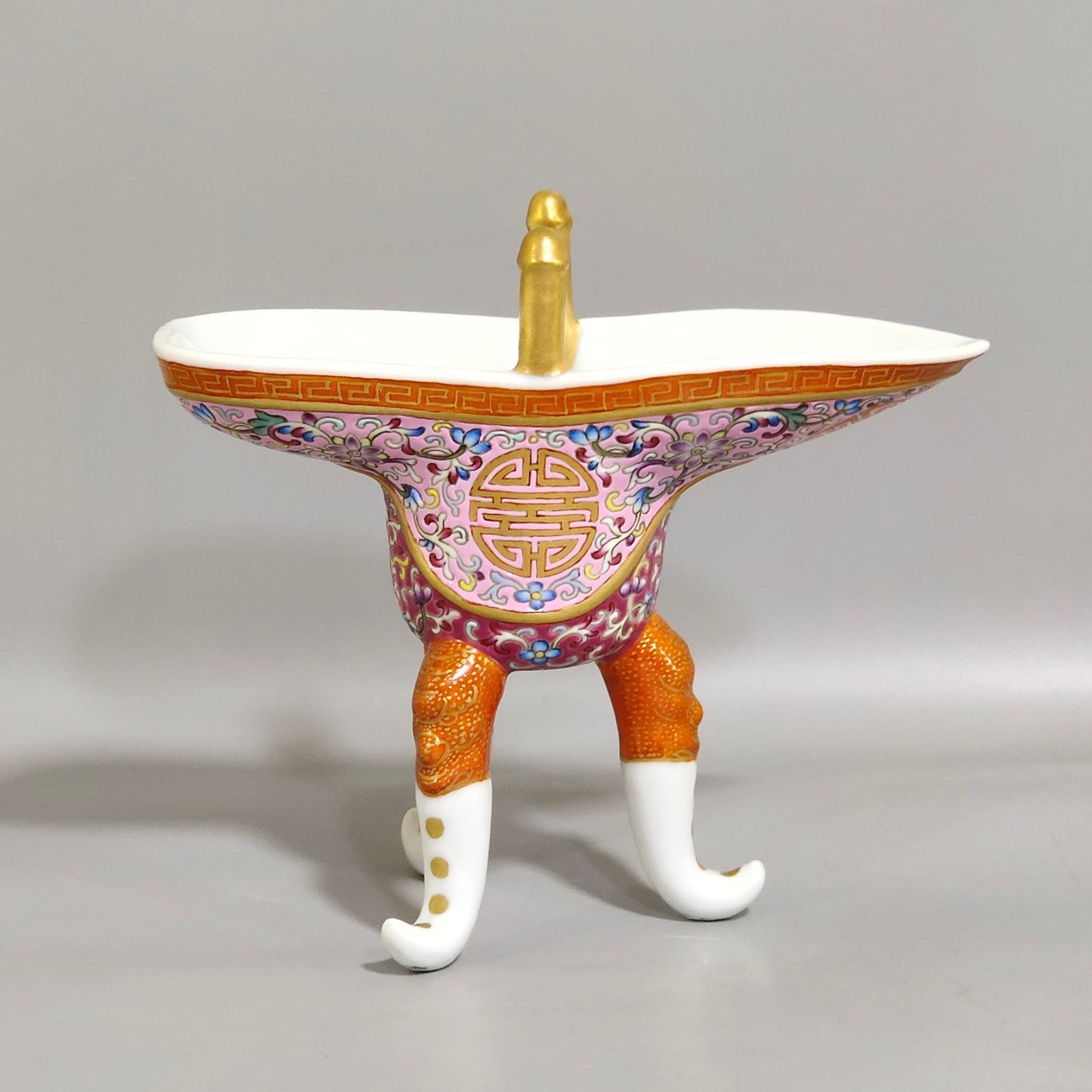 Qing Dynasty Kangxi Fendi Fushou Shuangquan Jue Cup