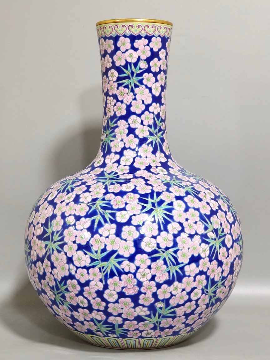 Qing Dynasty Daoguang Bingmei celestial sphere vase