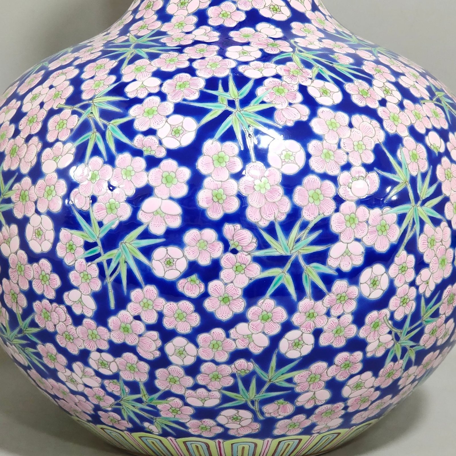 Qing Dynasty Daoguang Bingmei celestial sphere vase