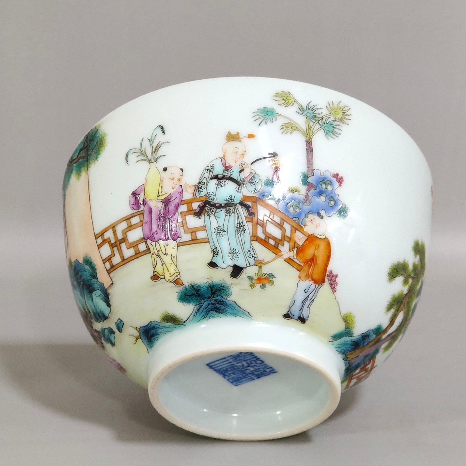 Qing Dynasty Daoguang infant play bowl