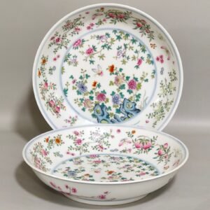 Qing Dynasty Daoguang branch flower butterfly dish