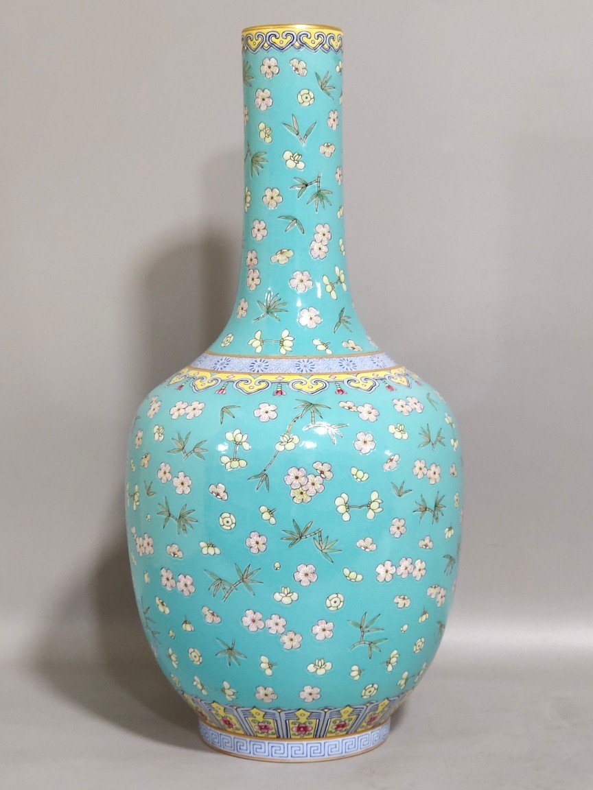 Qing Dynasty Daoguang turquoise green bamboo plum vase