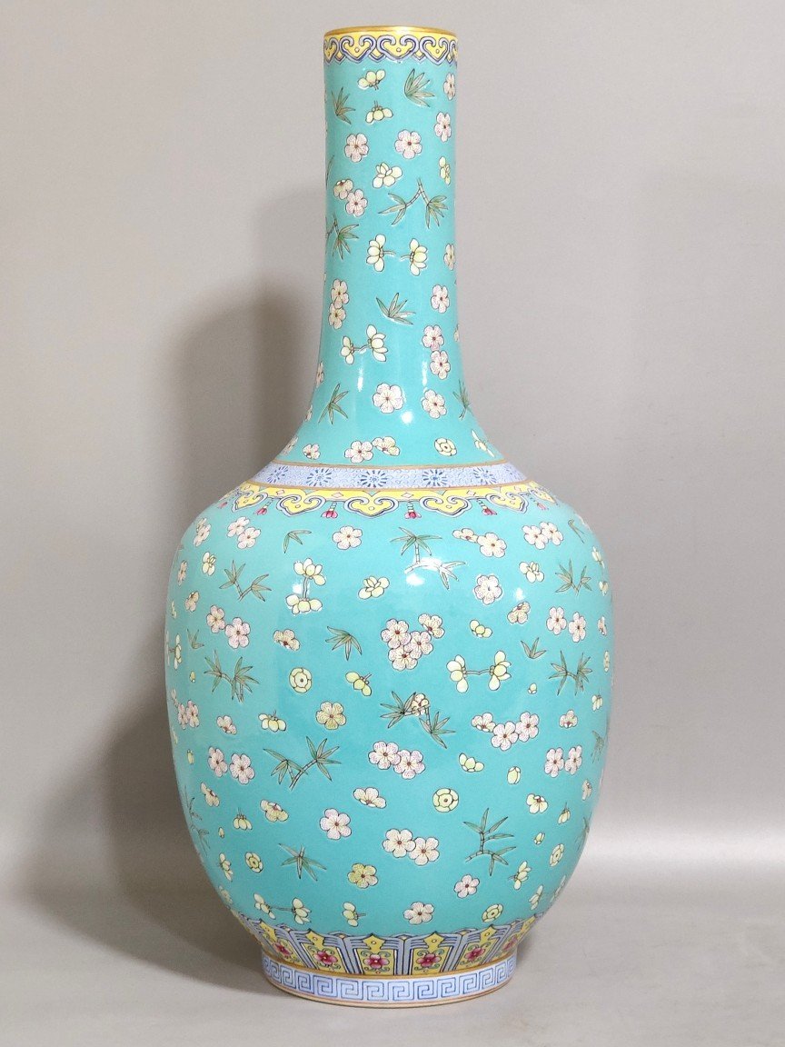 Qing Dynasty Daoguang turquoise green bamboo plum vase