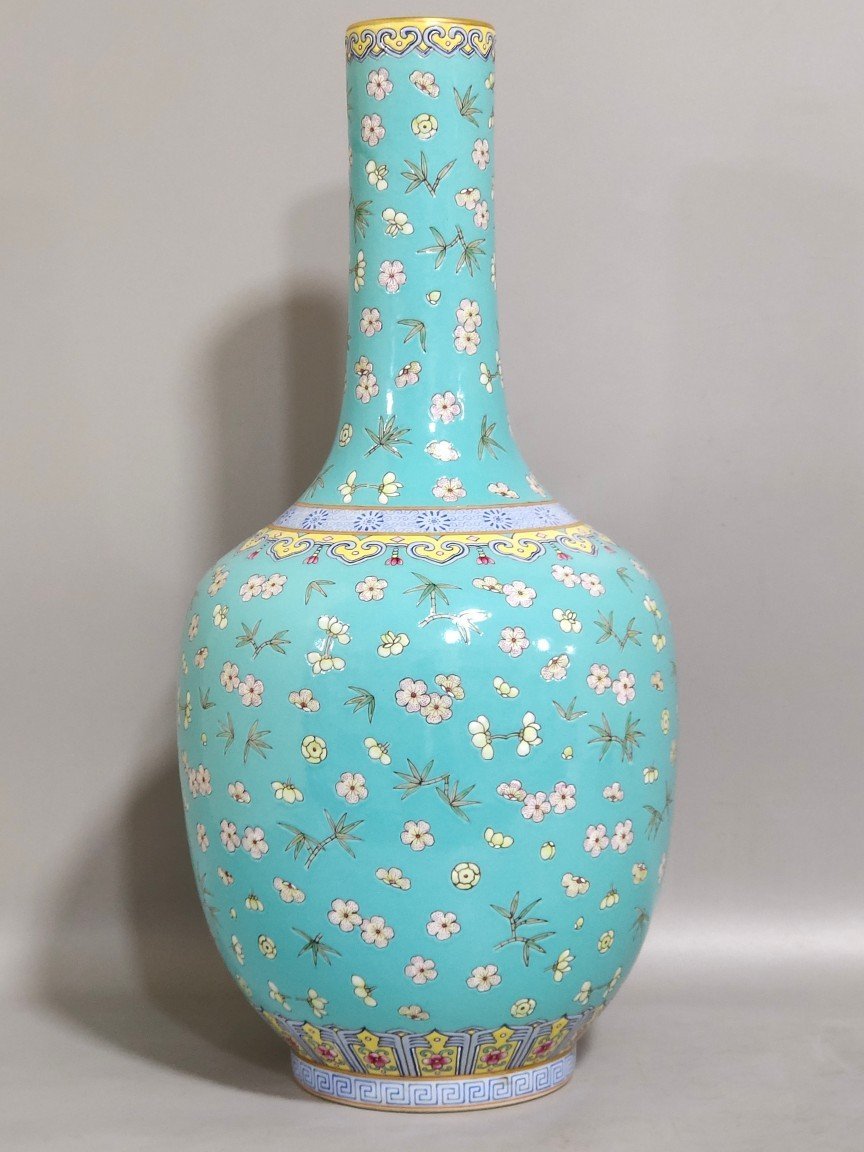 Qing Dynasty Daoguang turquoise green bamboo plum vase