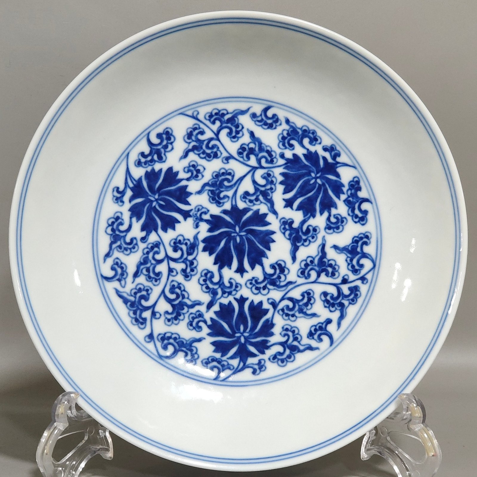 Qing Dynasty Daoguang Lotus Plate