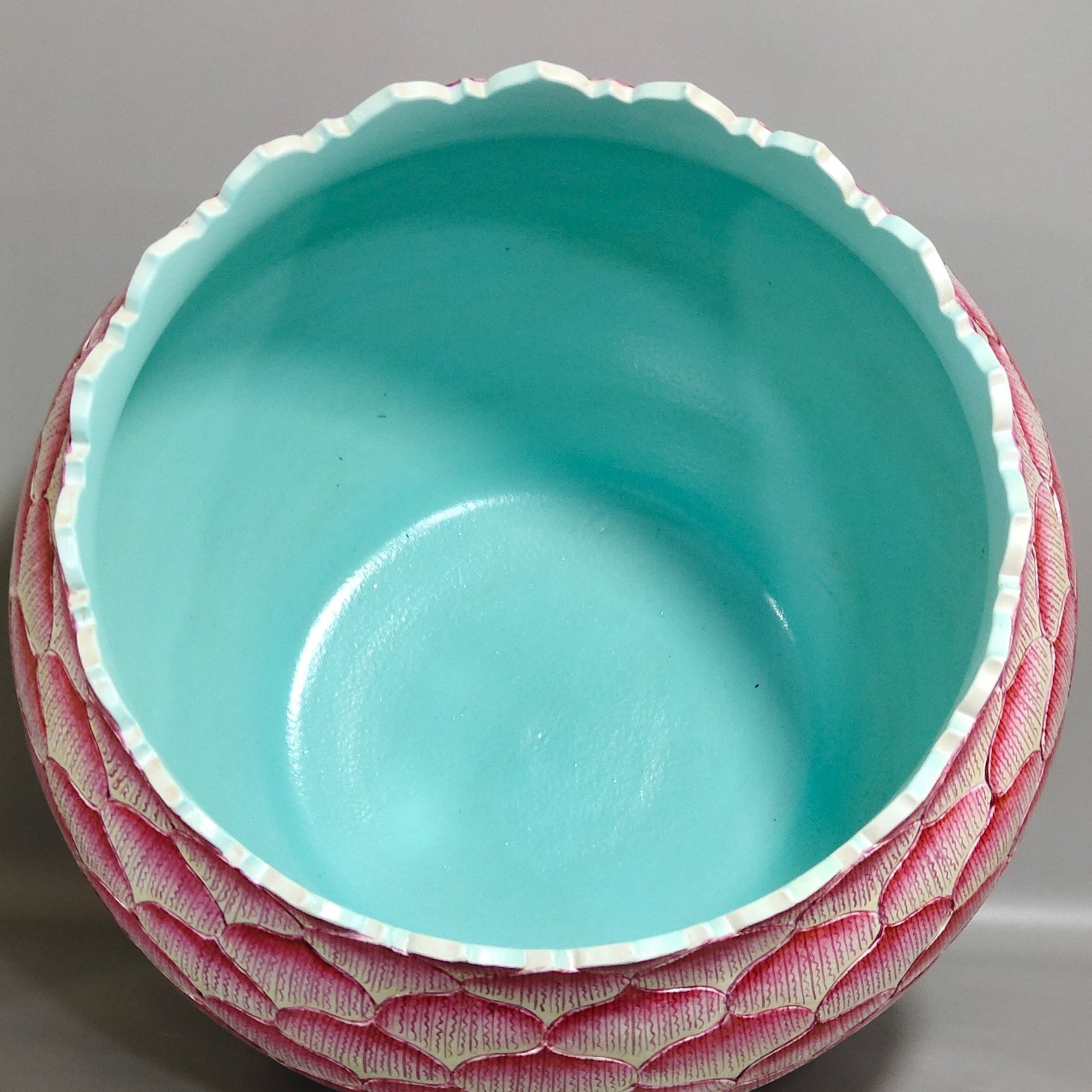 Qing Dynasty Daoguang lotus petal vat