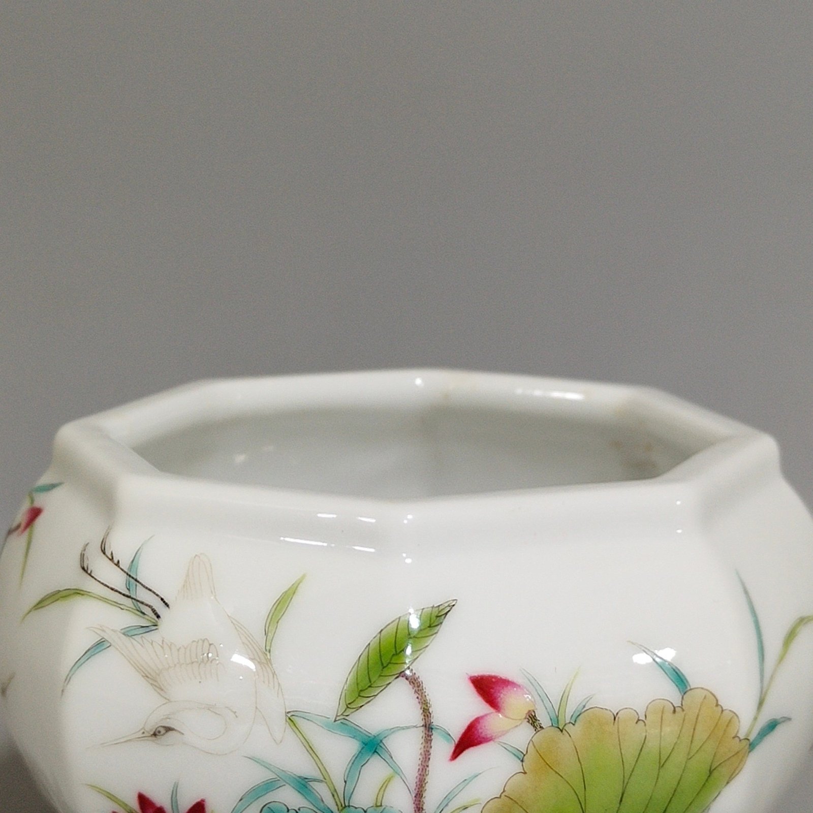 Qing Dynasty Yongzheng Bafang small vat
