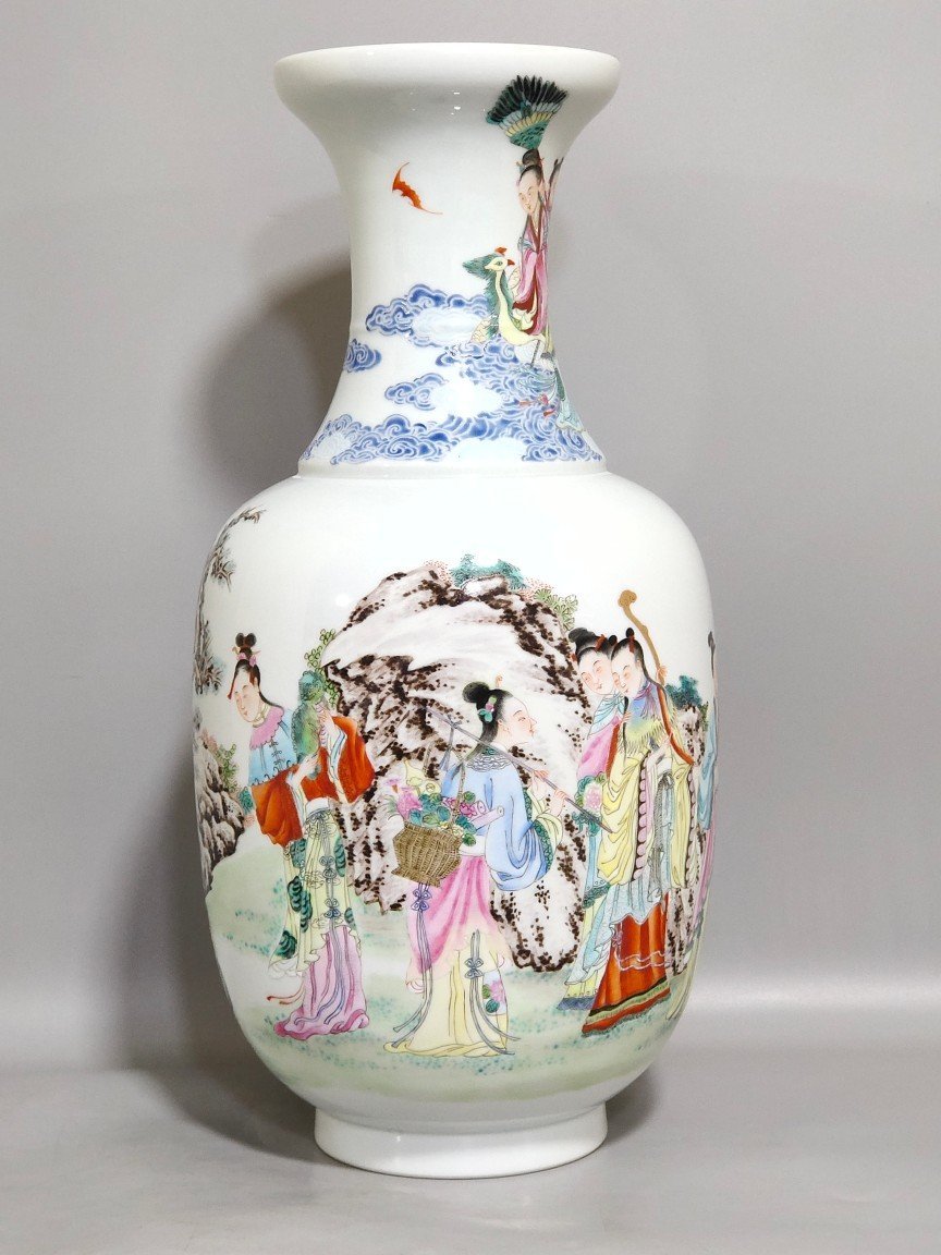 Qing Dynasty Yongzheng Seven Fairies Birthday Vase
