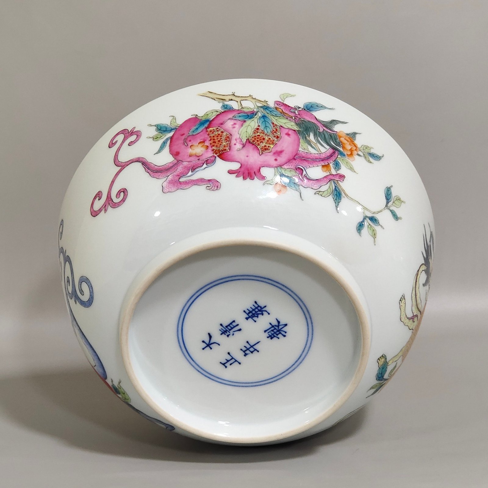 Qing Dynasty Yongzheng Sanduo Red Dragon Bowl