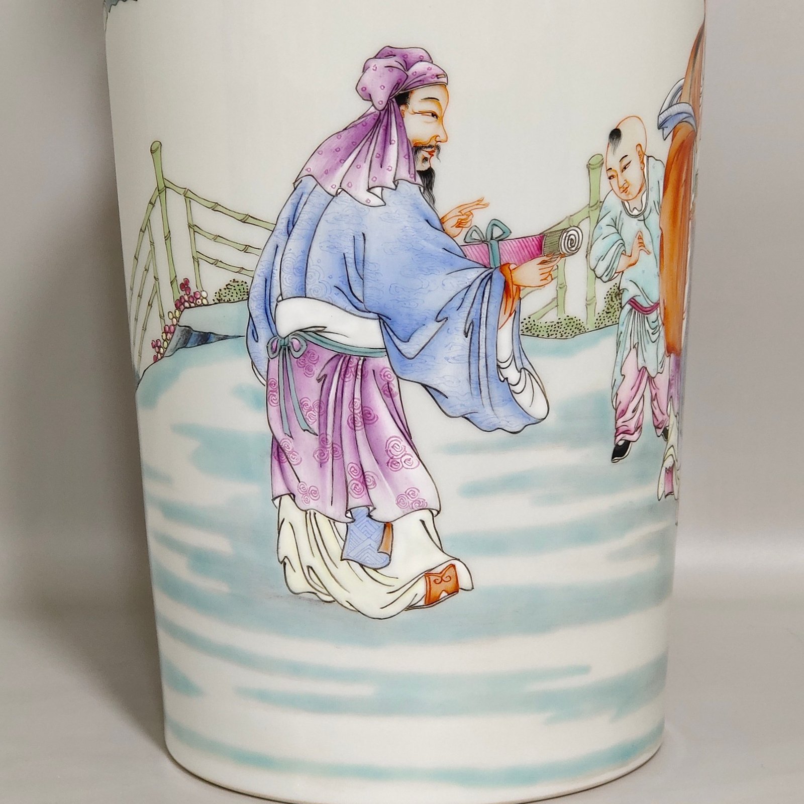 Qing Dynasty Yongzheng Sanxingzi stick vase