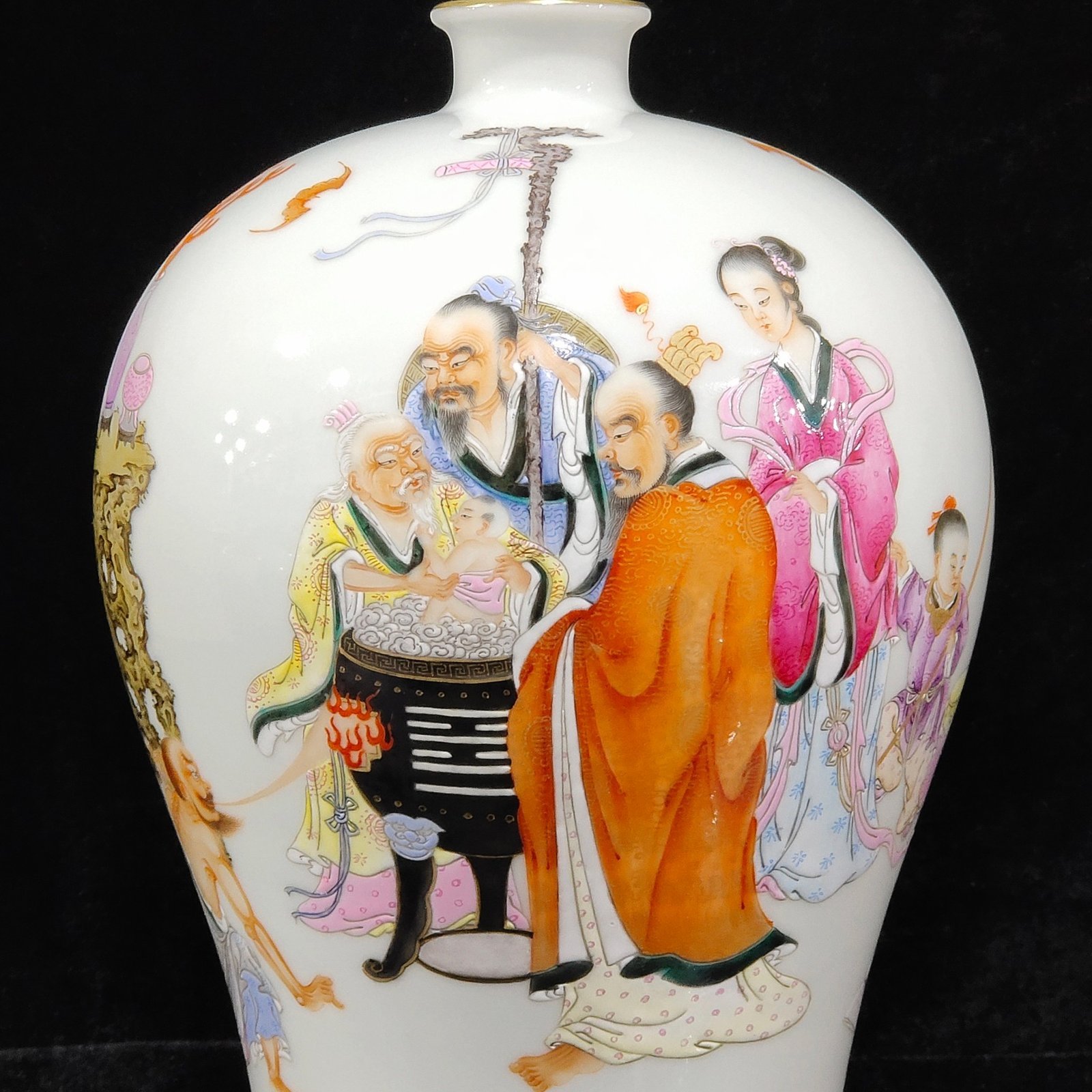 Qing Dynasty Yongzheng three-star gift inscribed plum vase