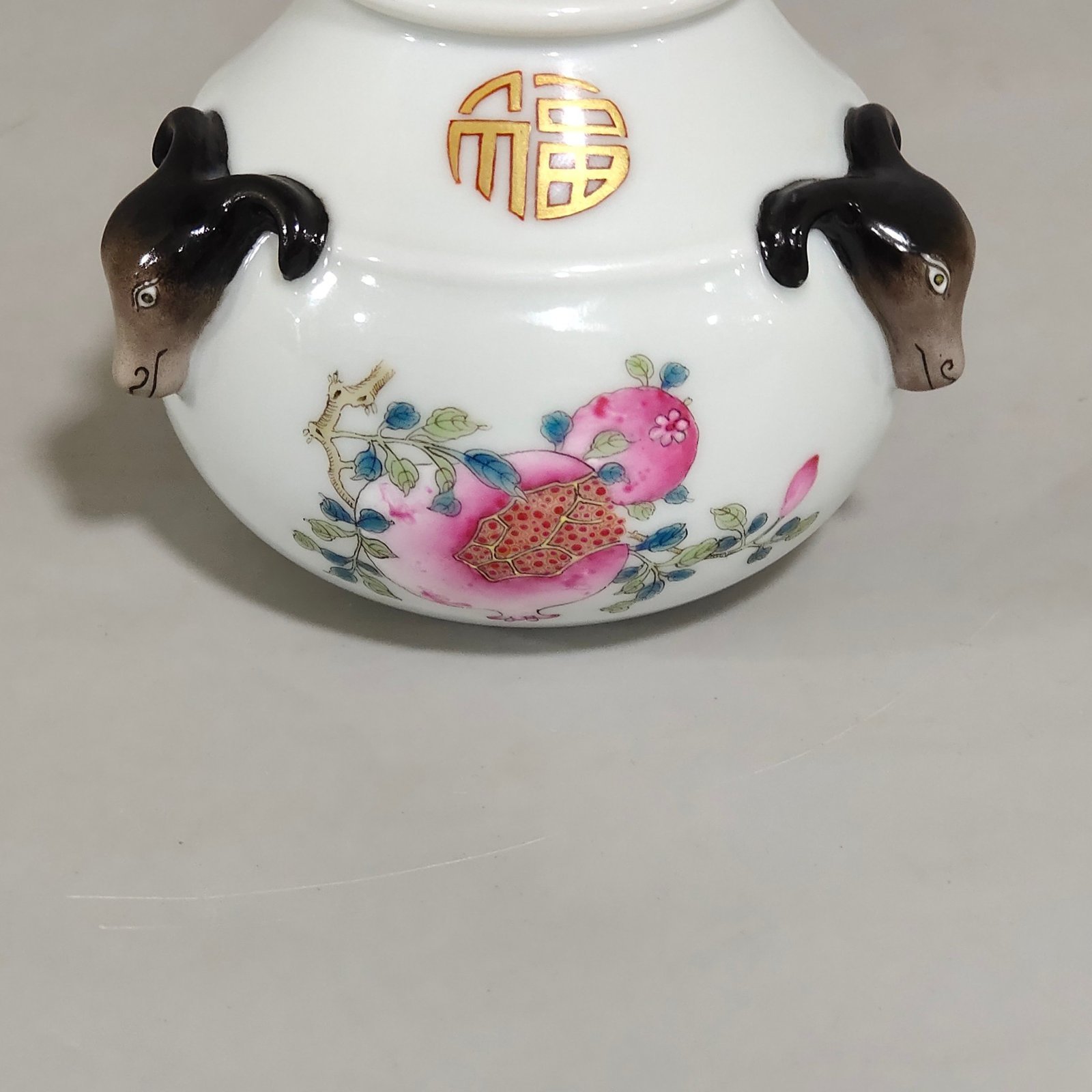 Qing Dynasty Yongzheng Sanyang Kaitai Sanduo water bowl