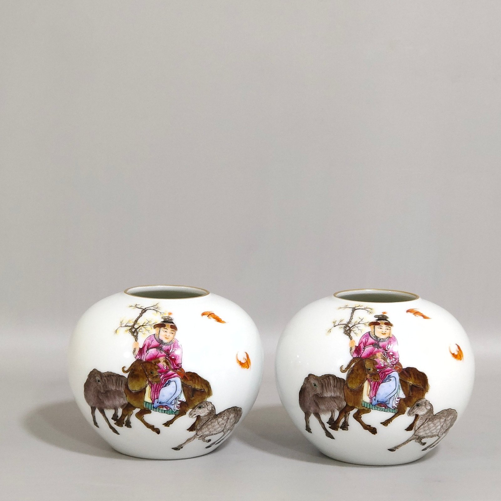 Qing Dynasty Yongzheng Sanyang Kaitai poem water bowl