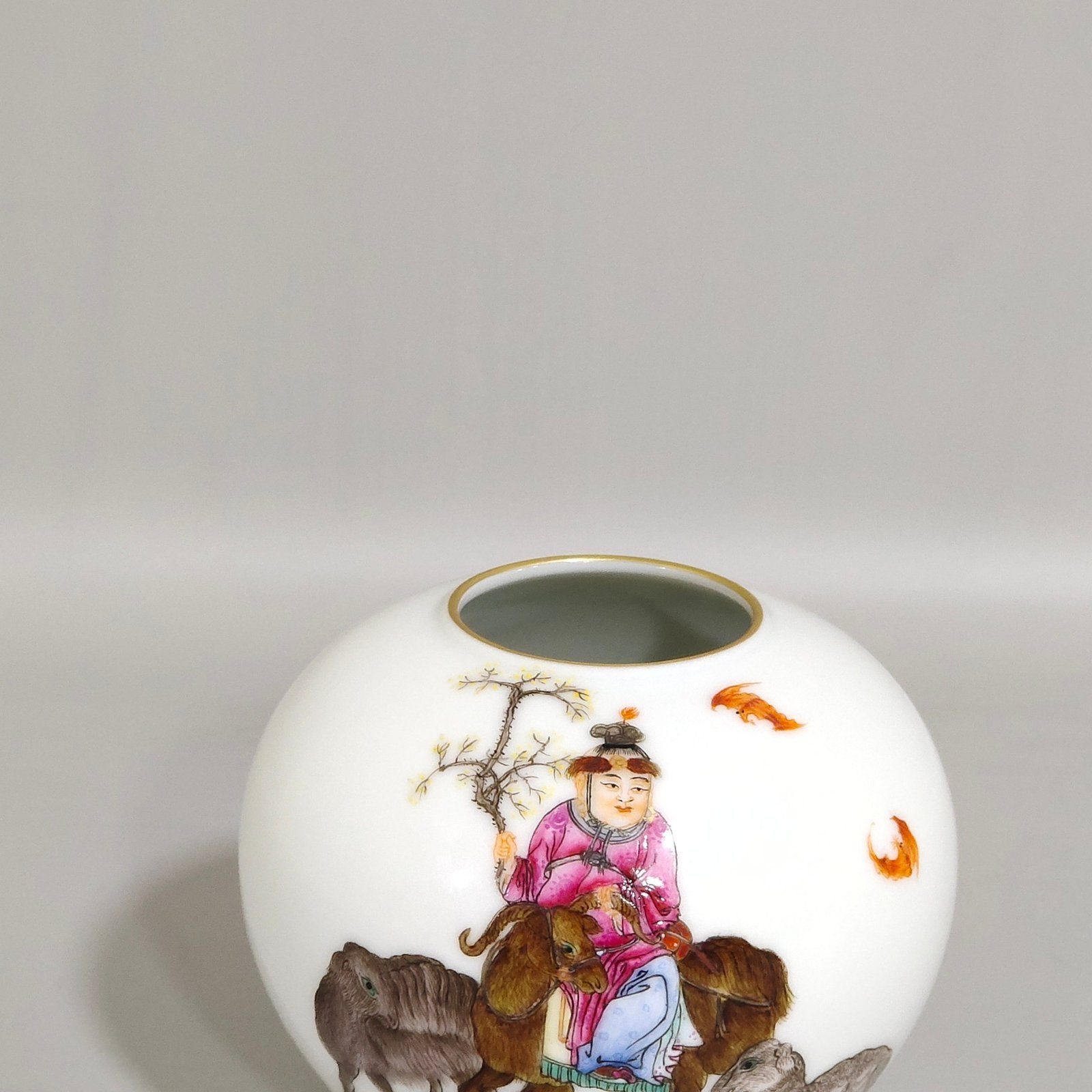 Qing Dynasty Yongzheng Sanyang Kaitai poem water bowl