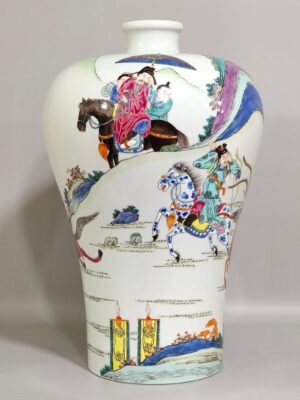 Qing Dynasty Yongzheng Three Heroes Fighting Lu Bu plum vase